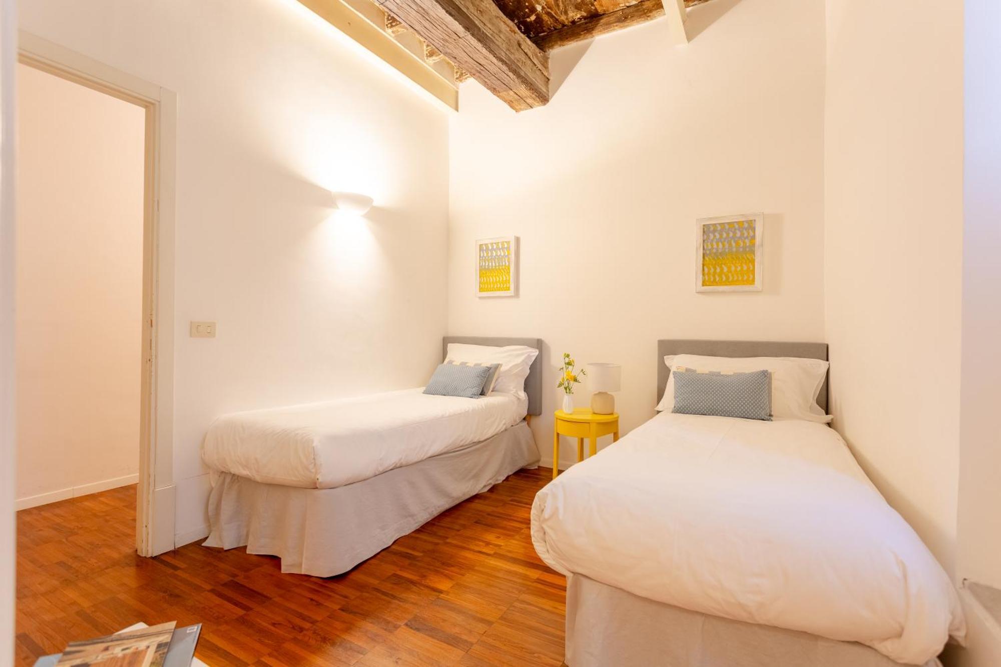 Casa Cristina In Piazza Farnese Rome